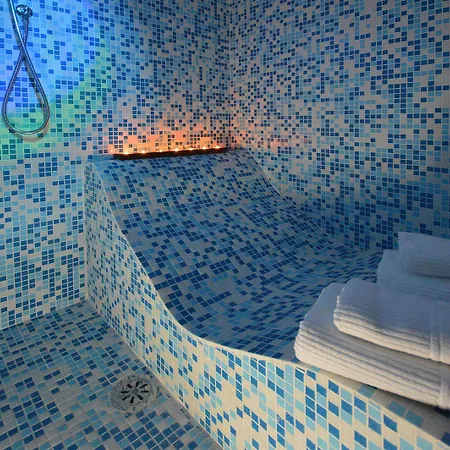Barbarella Hotel 3*