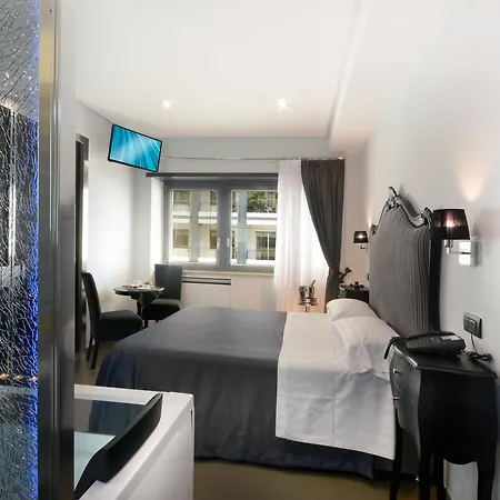 Barbarella Hotell 3*