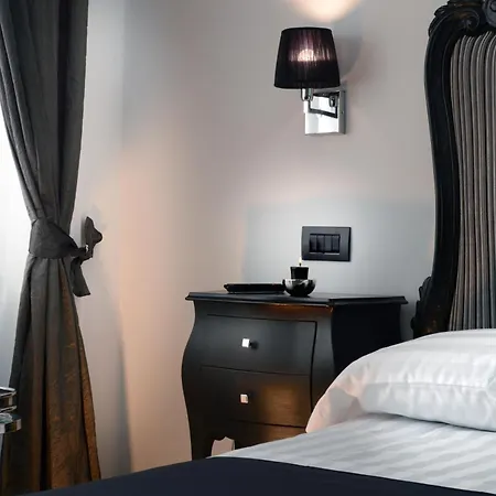 Barbarella 3* Neapol