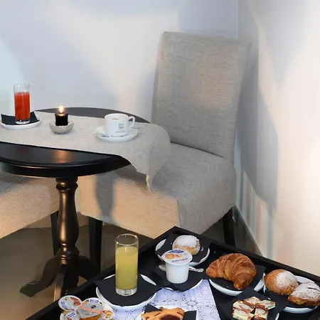 Barbarella 3* نابولي