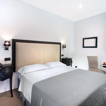 Barbarella Hotell 3*